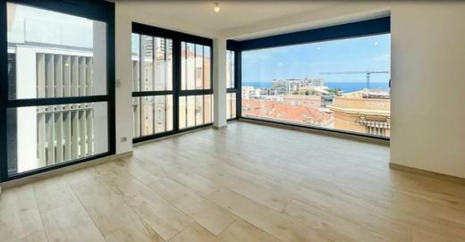 Apartment / Etagenwohnung in Beausoleil, Alpes-Maritimes