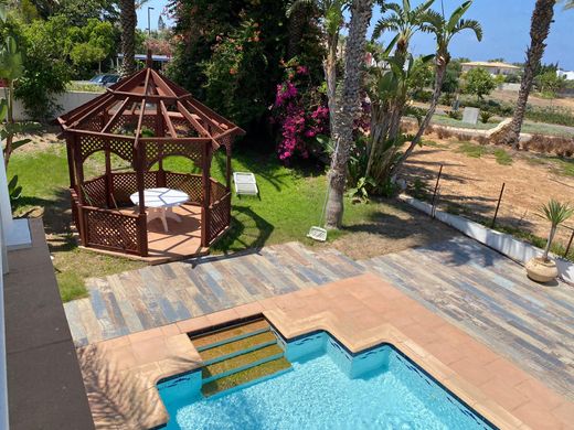 Luxury home in Caesarea