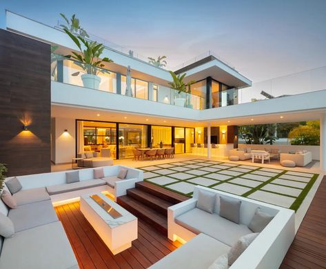 Villa in Marbella, Malaga