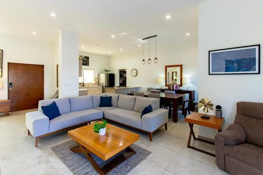 Частный Дом, El Sargento, La Paz