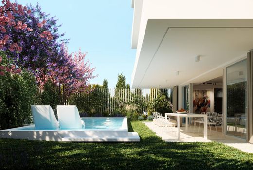 Hôtel particulier à Voúla, Nomarchía Anatolikís Attikís