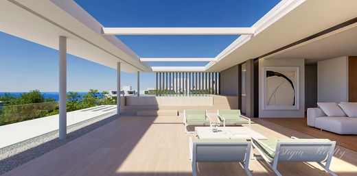 Penthouse Voúla, Nomarchía Anatolikís Attikís