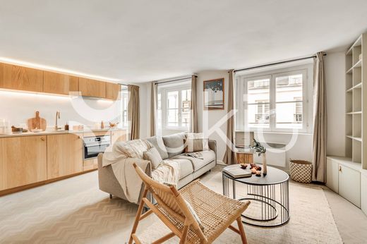 Apartment / Etagenwohnung in Saint-Germain, Odéon, Monnaie, Paris