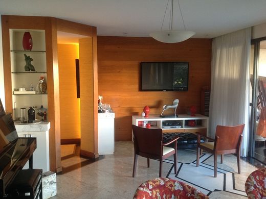 Apartment / Etagenwohnung in Jardim Oceánico, Rio de Janeiro