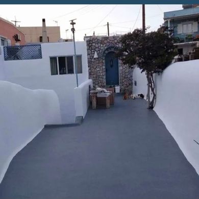 Residential complexes in Santorini, Nomós Kykládon