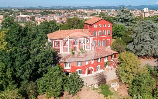 Villa Novi Ligure, Alessandria ilçesinde