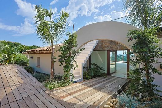 Luxe woning in Sainte-Maxime, Var