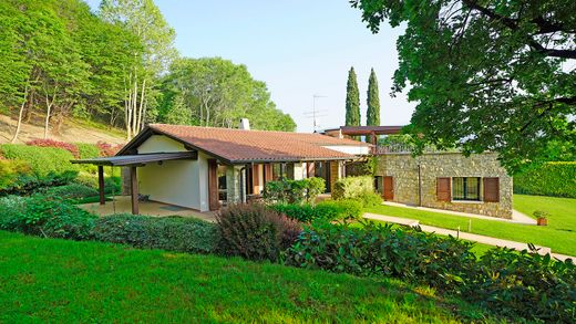 Villa in San Felice del Benaco, Provincia di Brescia