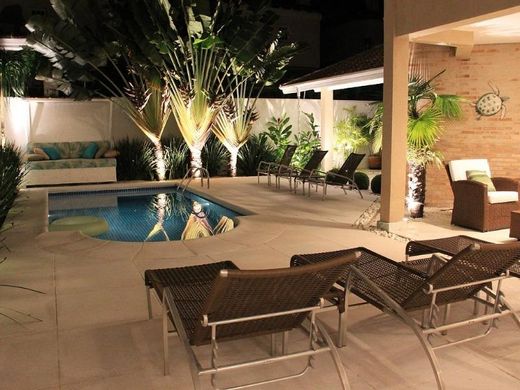 Vrijstaand huis in Maresias, São Sebastião