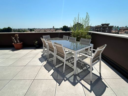 Penthouse in Mariano Comense, Provincia di Como