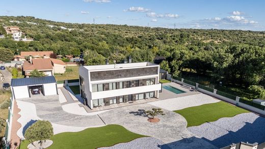 Chalet in Colmenarejo, Province of Madrid