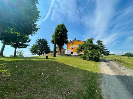 Cortijo o casa de campo en Castelvetro di Modena, Módena