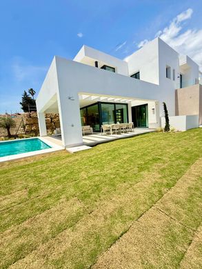 Villa in Estepona, Malaga