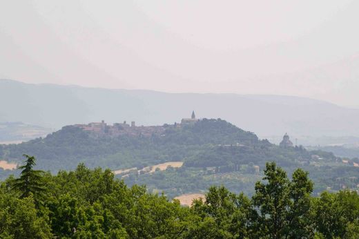 Complesso residenziale a Todi, Perugia