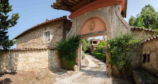 Edificio en Todi, Provincia di Perugia