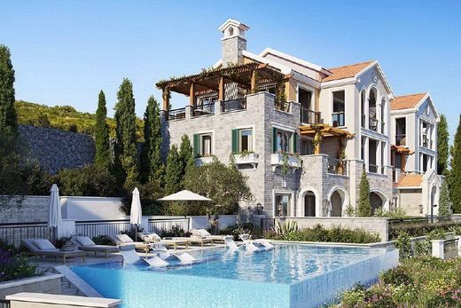 Apartment in Tivat