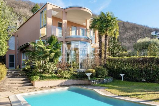 Villa in Collina d'Oro, Lugano