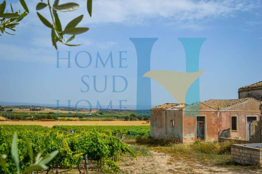 منزل ريفي ﻓﻲ Noto, Provincia di Siracusa