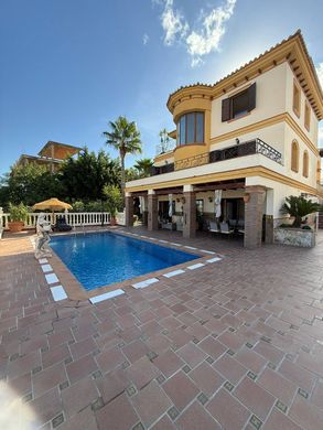 Chalet in Coín, Provincia de Málaga