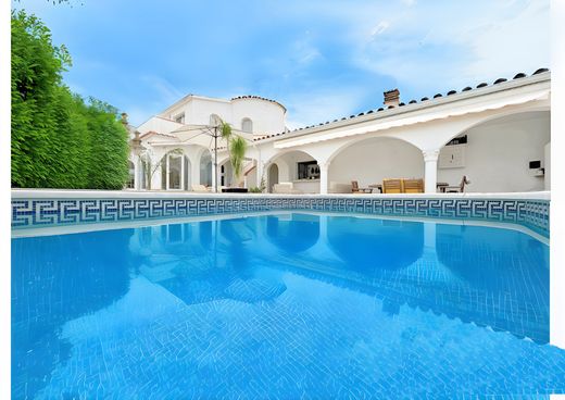 Casa di lusso a Empuriabrava, Girona