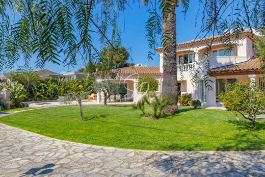 Villa in La Londe-les-Maures, Var