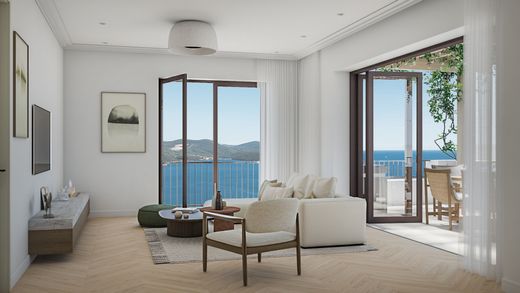 Apartment / Etagenwohnung in Tivat