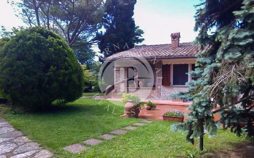 Villa a Pesaro, Pesaro e Urbino
