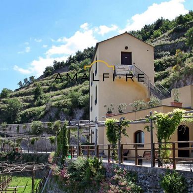 Усадьба / Сельский дом, Maiori, Provincia di Salerno