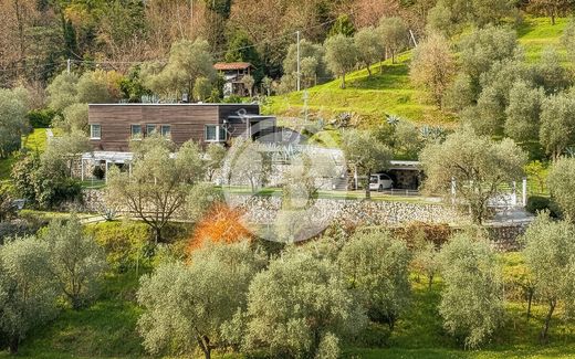 Willa w Vezzano Ligure, Provincia di La Spezia