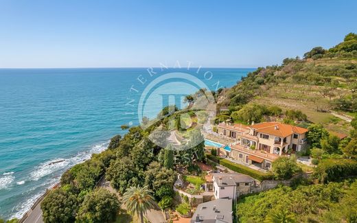 Вилла, Империя, Provincia di Imperia