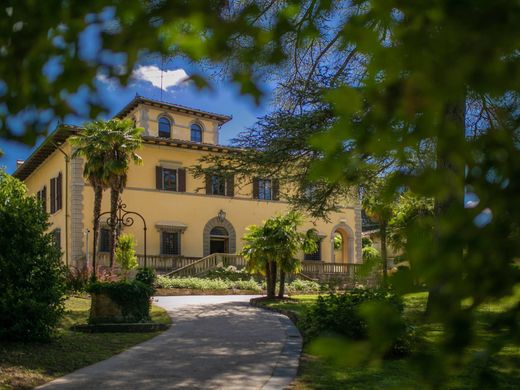 Florence Villas And Luxury Homes For Sale Prestigious Properties In Florence Luxuryestate Com