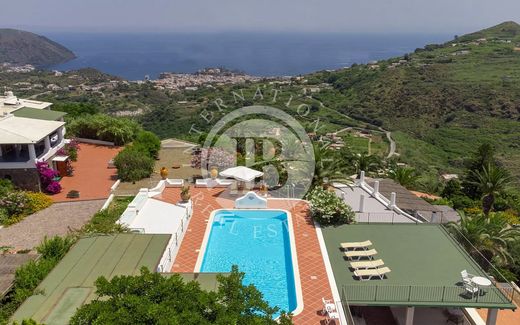 Villa in Lipari, Messina