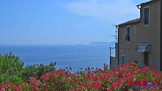 Rustico o Casale a Borgio, Savona