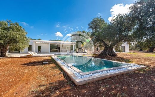 Villa in Carovigno, Provincia di Brindisi