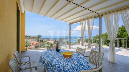 بنتهاوس ﻓﻲ Lerici, Provincia di La Spezia