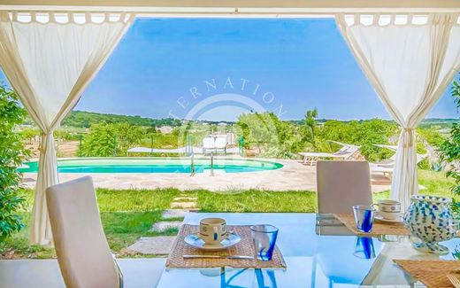 Villa in Ceglie Messapica, Provincia di Brindisi