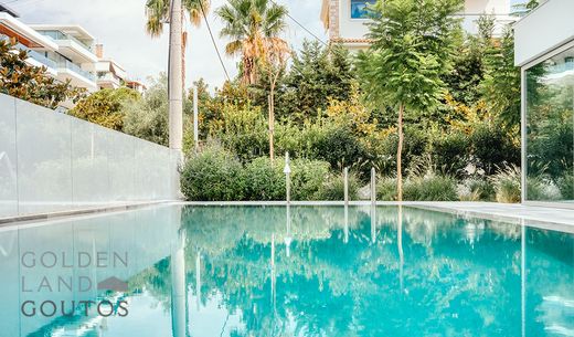 Duplex w Voúla, Nomarchía Anatolikís Attikís