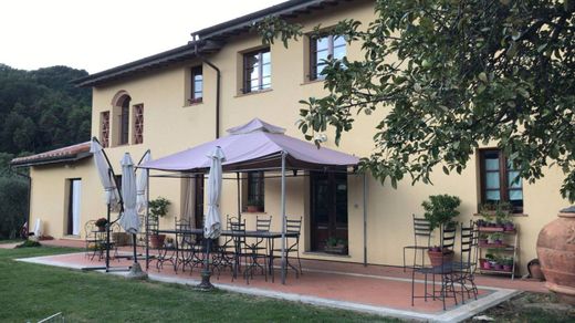 Country House in Buggiano, Provincia di Pistoia