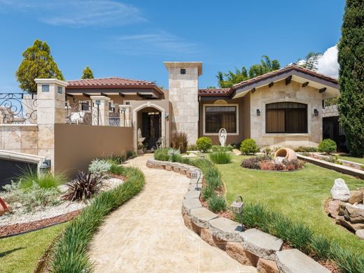 Luxe woning in Puente de Piedra, Grecia