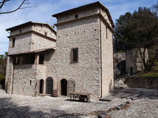 Замок, Сполето, Provincia di Perugia