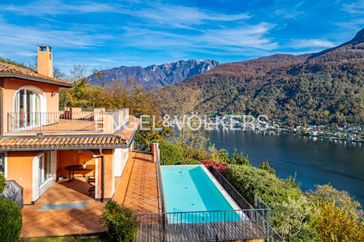 Vico Morcote, Lugano Districtのヴィラ