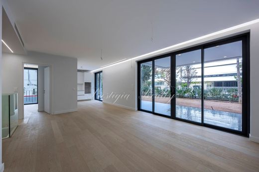 Duplex in Voúla, Nomarchía Anatolikís Attikís