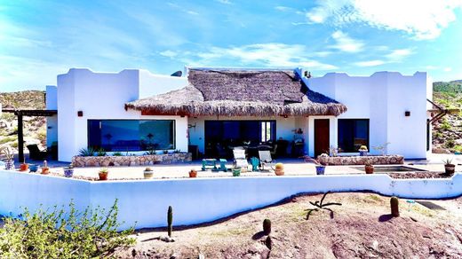 Detached House in Puerto Mexia, La Paz
