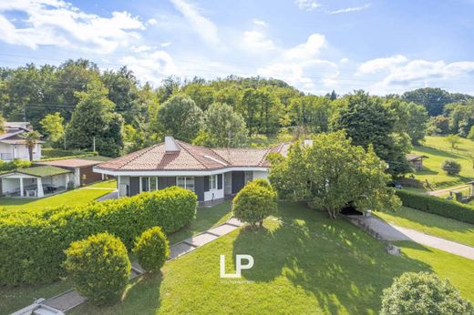 Villa in Arona, Provincia di Novara