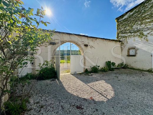Rural or Farmhouse in Chassey-le-Camp, Saône-et-Loire