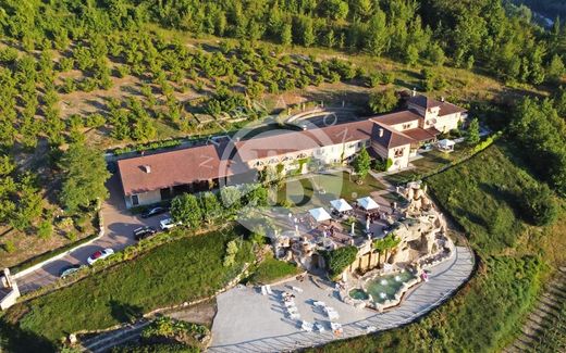 Вилла, Castelletto Uzzone, Provincia di Cuneo