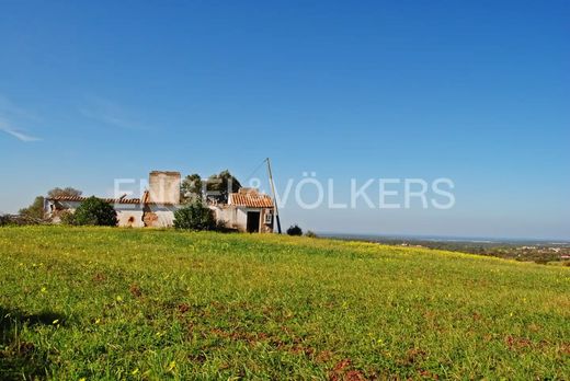 Grond in Melides, Grândola