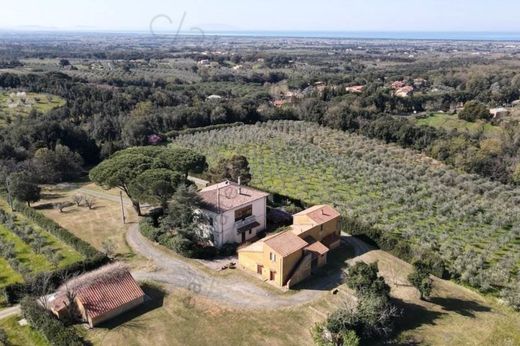 아파트 / Casale Marittimo, Province of Pisa