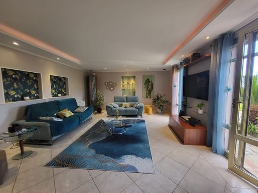 Casa en Castellar, Alpes Marítimos