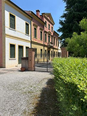 Особняк, Vedelago, Provincia di Treviso